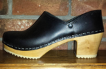 Bedford Closed Back Clog Smooth Black Leather