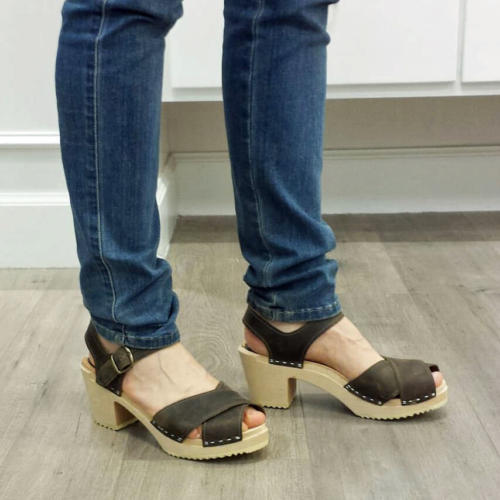 Dansko Sally Womens Sz 10 Black Suede Mary Jane Closed Toe Clog Sandals  Ankle F | eBay